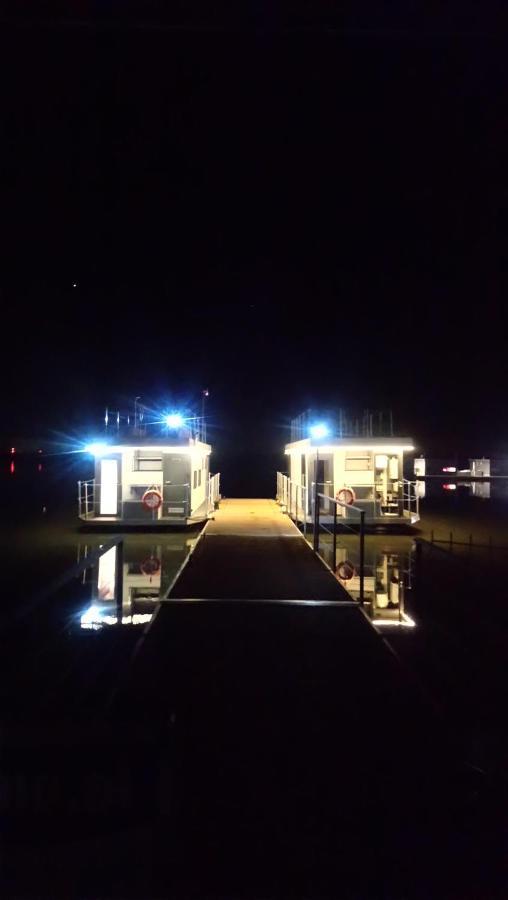 Houseboat Arka 1 - Domki Na Wodzie, Rower Wodny, Wifi, Parking Mielno  Exterior photo
