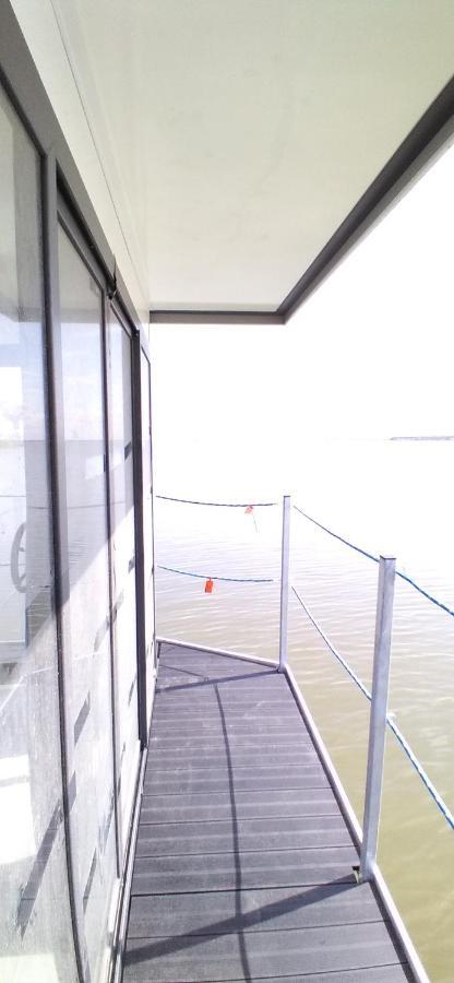 Houseboat Arka 1 - Domki Na Wodzie, Rower Wodny, Wifi, Parking Mielno  Exterior photo