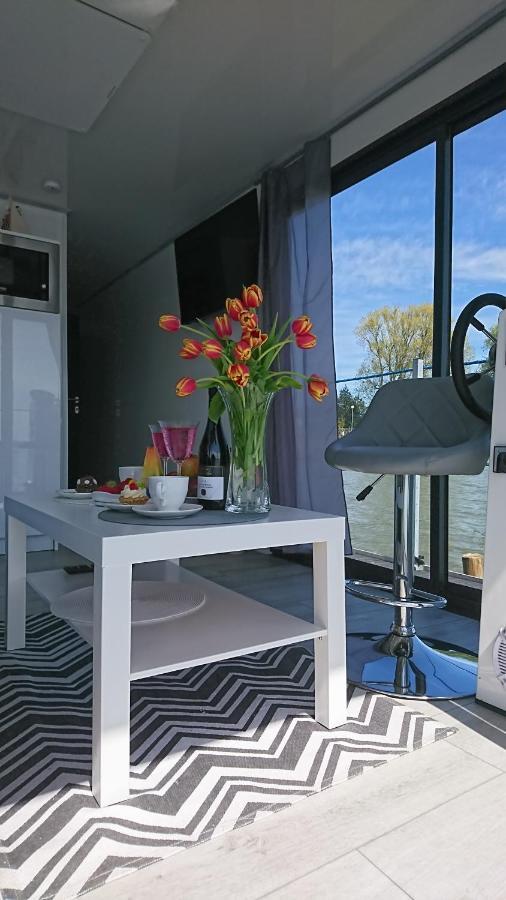 Houseboat Arka 1 - Domki Na Wodzie, Rower Wodny, Wifi, Parking Mielno  Exterior photo